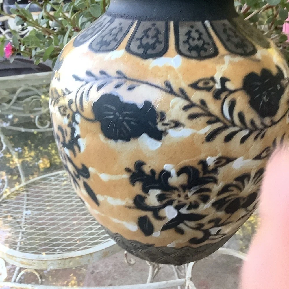 Vintage Black Tan Chinese Hand Painted Chinoiserie Grandmillenial Vase